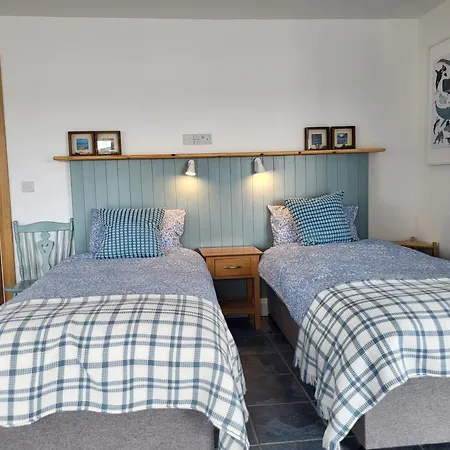 The Boat House Waterside Holiday home Adrigole